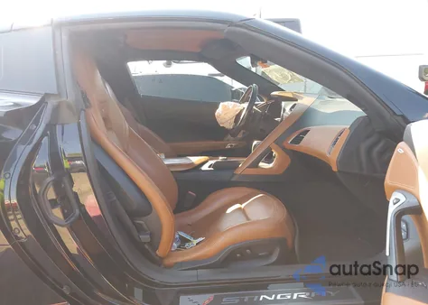 2017 Chevrolet Corvette Stingray Z51 from USA, damaged, VIN 1G1YM2D70H5114145